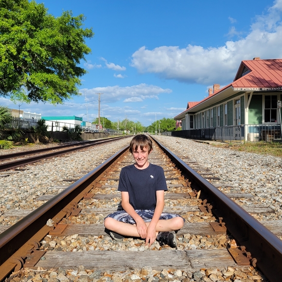 Meet your Posher, Megan - Picture 6 of 16